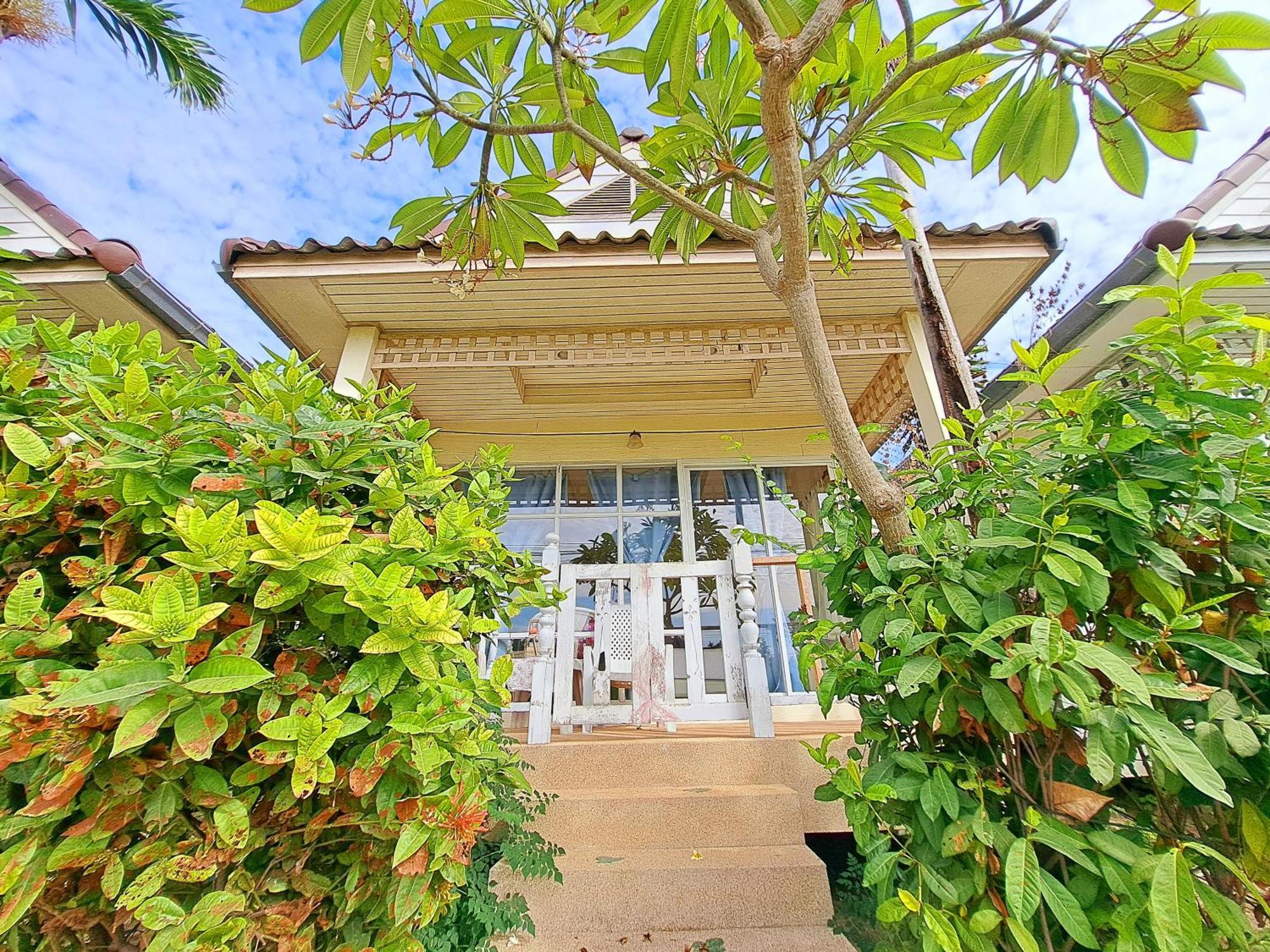 Prathana Garden Beach Resort HHQ Exterior photo