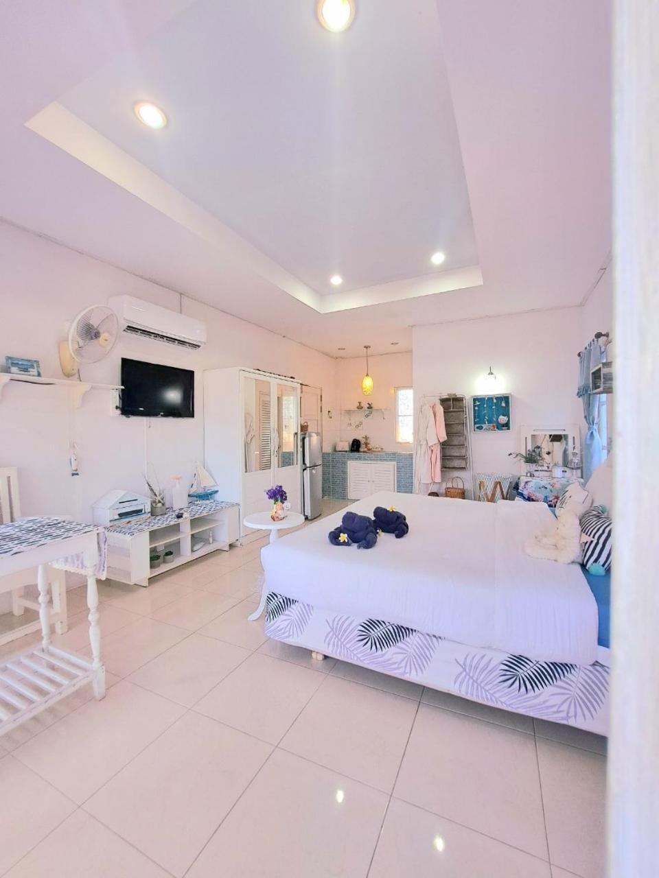 Prathana Garden Beach Resort HHQ Exterior photo